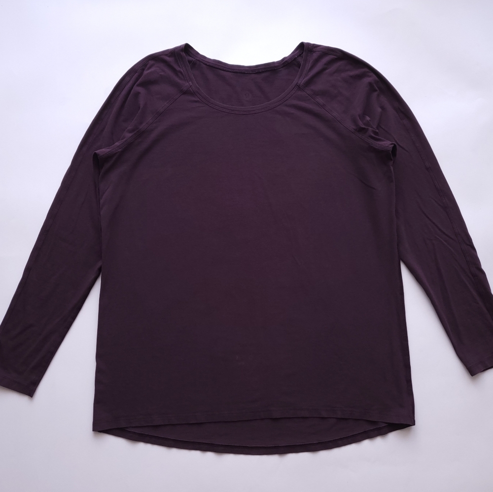 Lululemon Emerald Long Sleeve - Picture 3 of 13